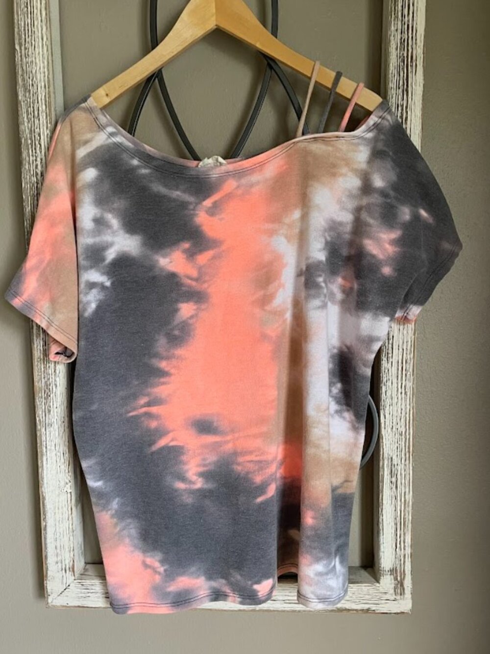 Bibi Women's Large Tie Dye Top Coral Gray Boatneck Short Sleeve Casual Tee  that
